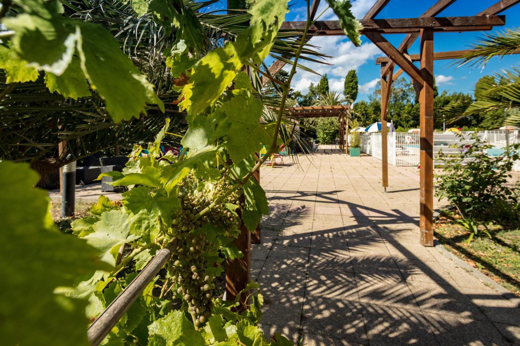 Hotel Vvf Sigean Port-La-Nouvelle Corbieres Exterior foto